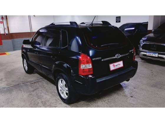 HYUNDAI TUCSON 2.7 MPFI GLS 24V 180CV 4WD GASOLINA 4P AUTOMÁTICO HYUNDAI TUCSON 2.7 MPFI GLS 24V 180CV 4WD GASOLINA 4P AUTOMÁTICO